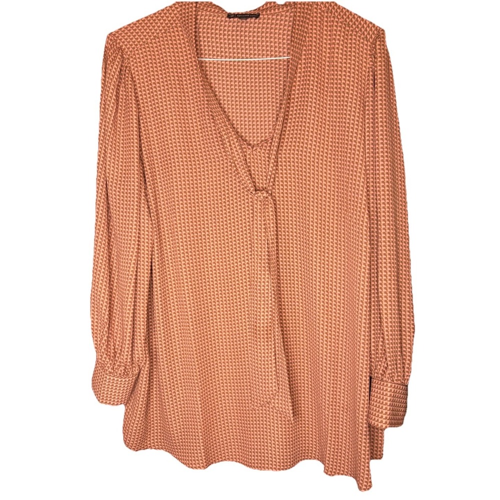 ADRIANNA PAPELL pink Blouse Top Geometric pattern v-neck bow size 2X long sleeve - Picture 2 of 9